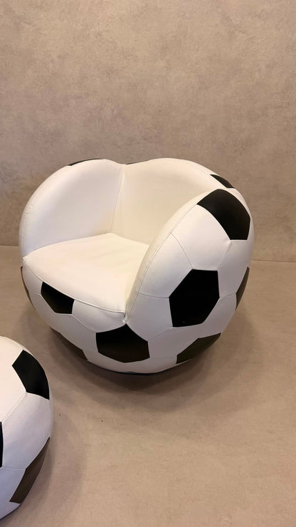 Design Fussball Sessel drehbar mit passendem Hocker