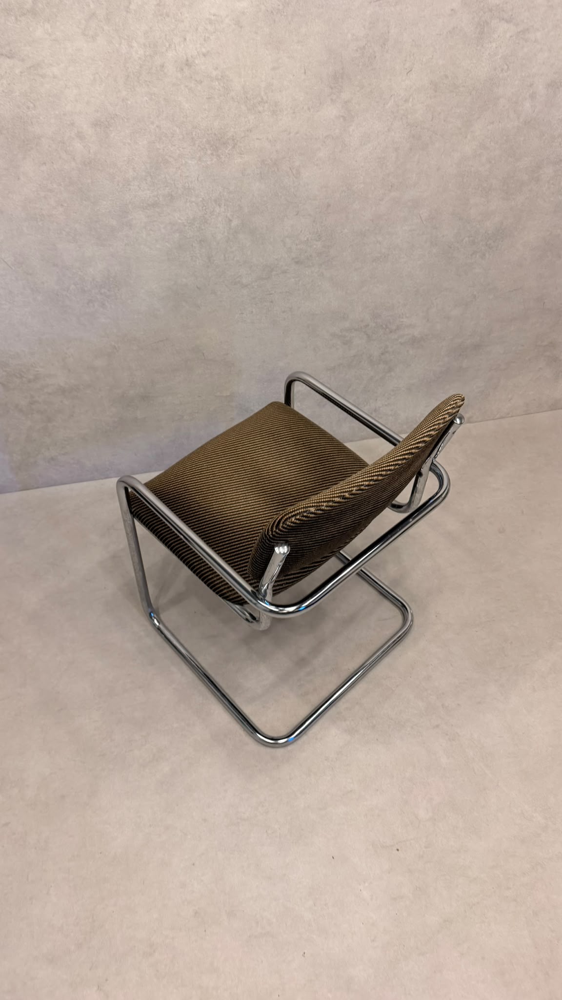 Vintage Bauhaus Freischwinger Sessel gepolstert