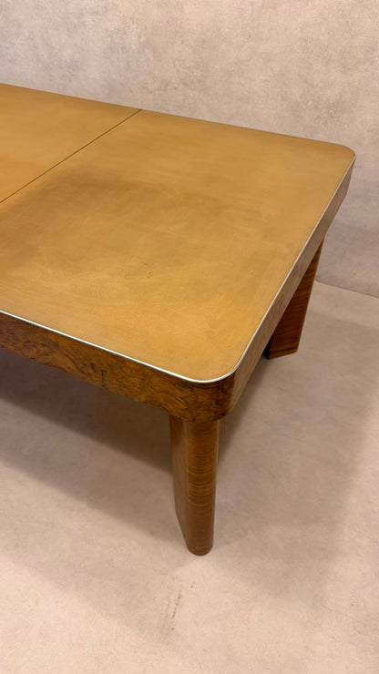 Vintage Art Deco Esstisch aus den 1930s Wurzelholz Design