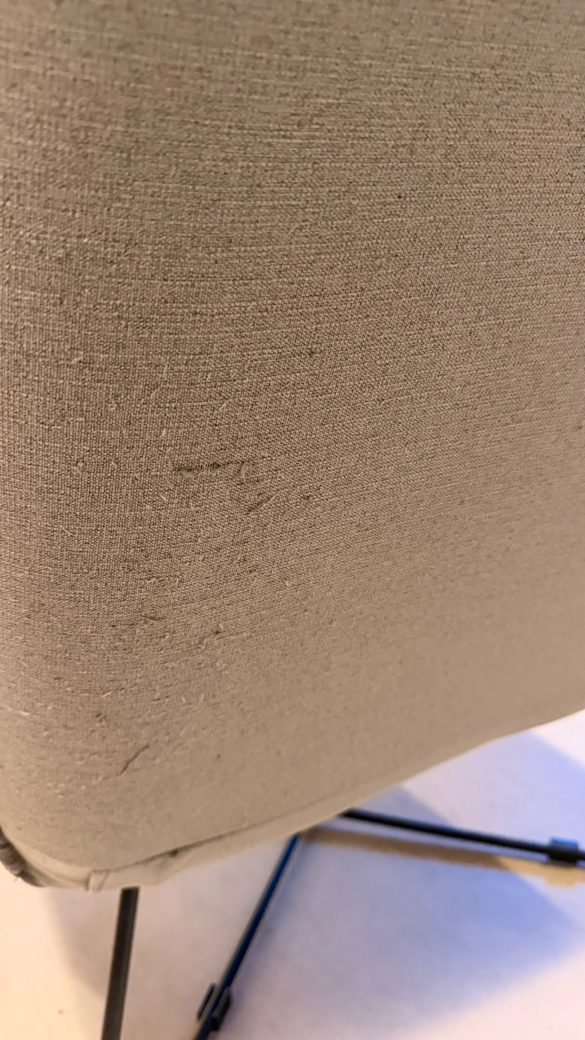 Eleganter Design Sessel Grau mit Metallgestell und Ottoman