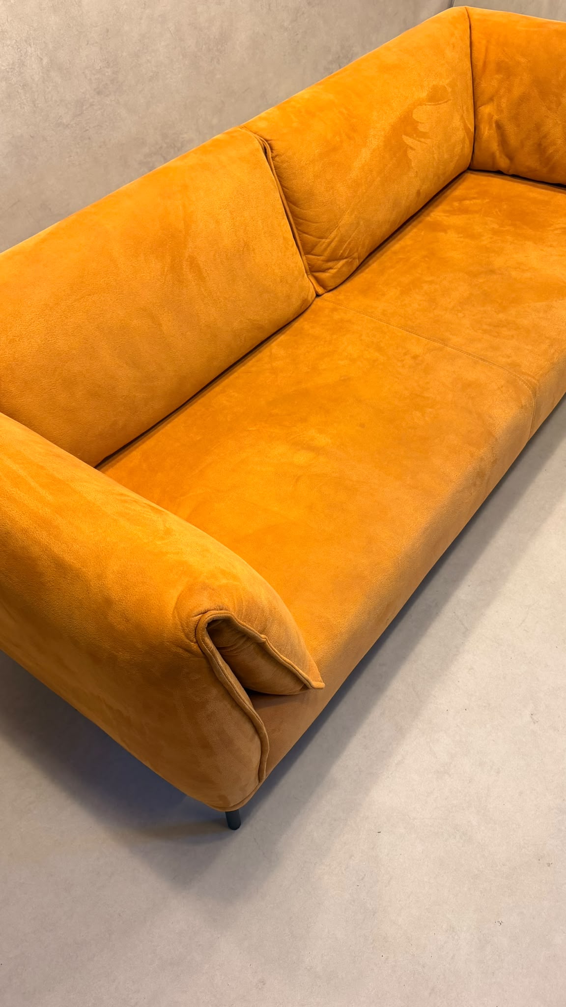 Johann Jakob Grace Sofa von Pfister in Terracotta Orange 3x