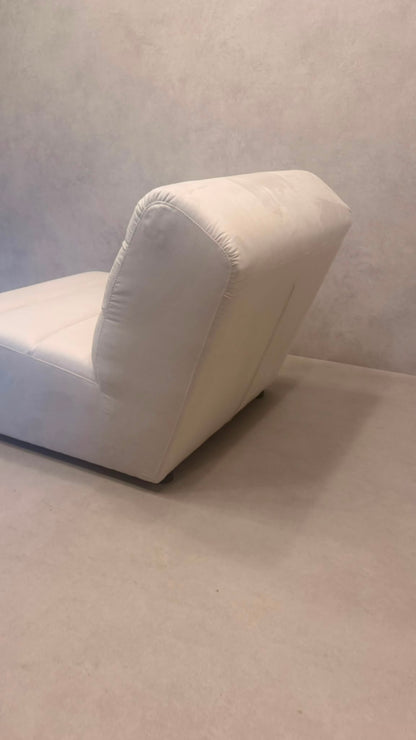 Candy Design Lounge Sessel mit robustem Mikrofaserbezug