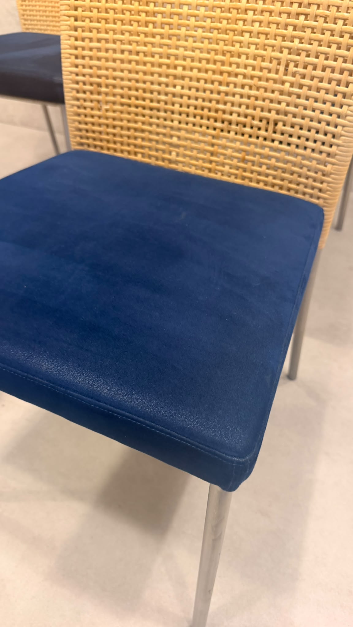 4er Set Design Stühle Rattan Stil Edelstahl Samt blau/beige