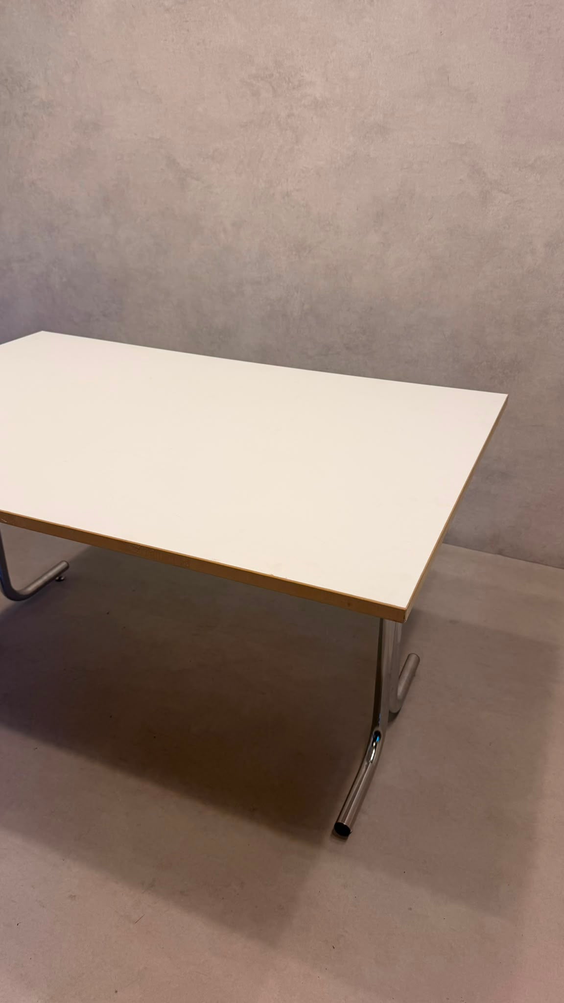 Vintage Klapptisch Arbeitstisch Bürotisch mit Chrombeinen