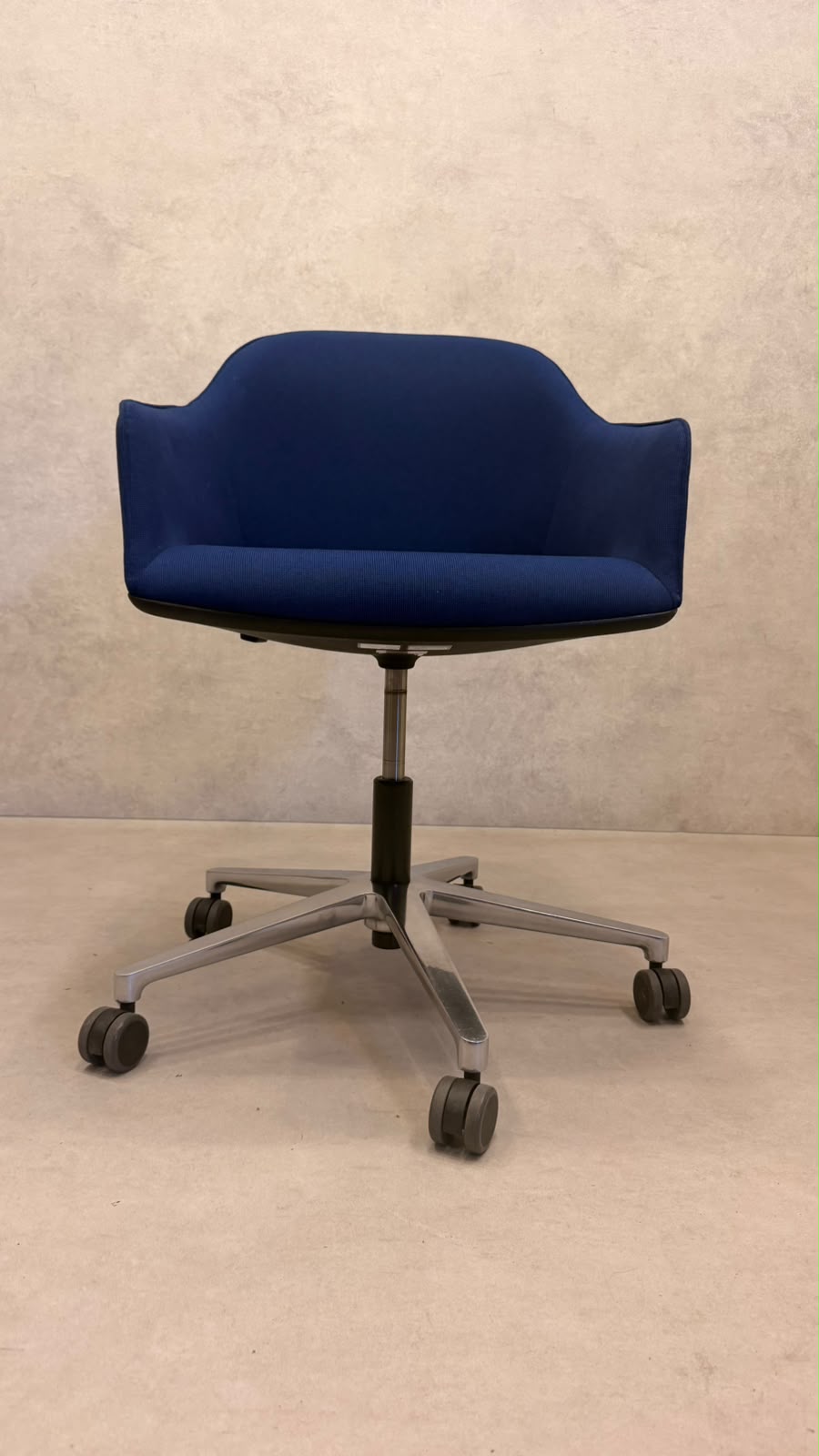 Vitra Softshell Chair Bouroullec Bürostuhl Blau