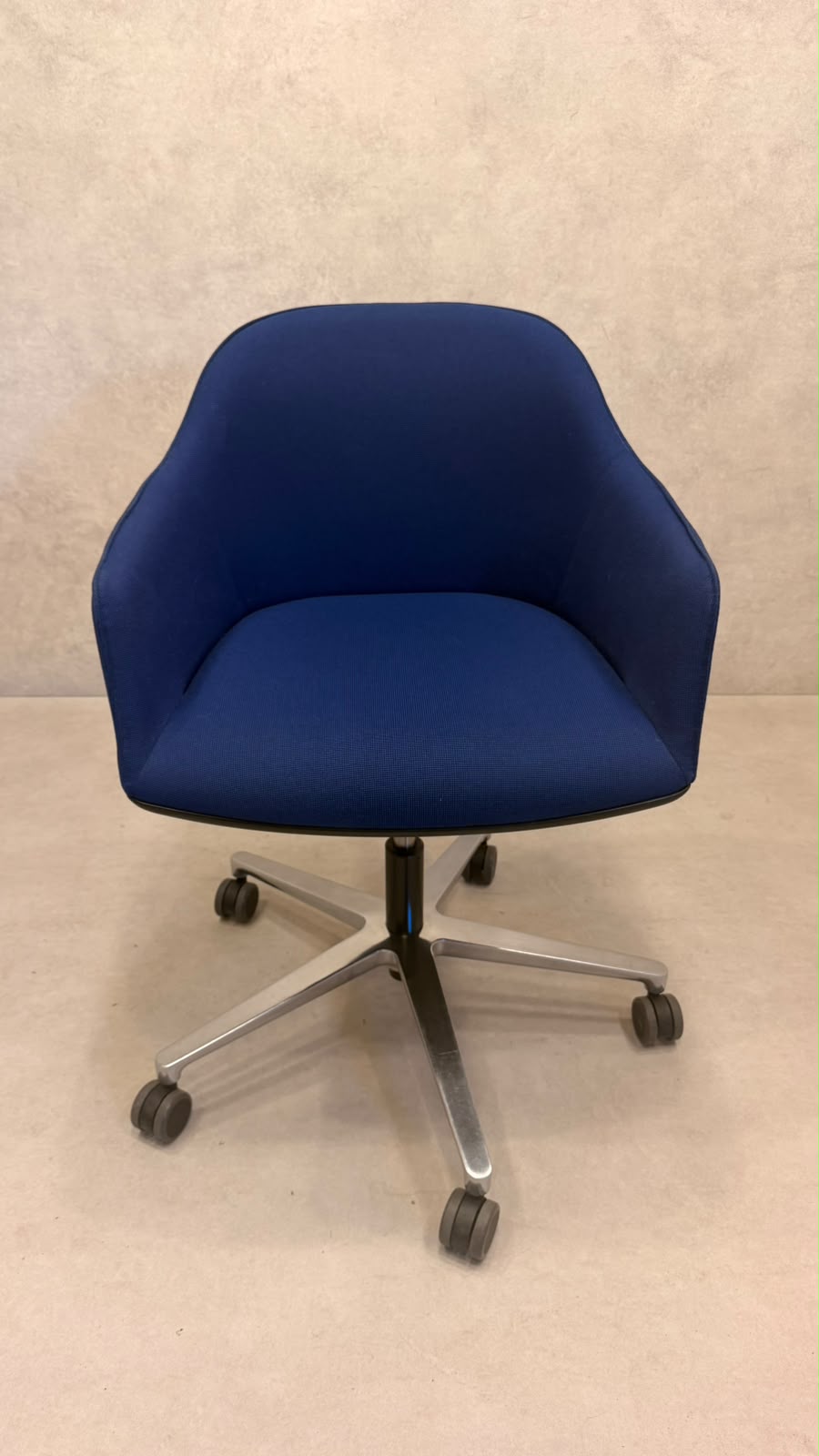 Vitra Softshell Chair Bouroullec Bürostuhl Blau