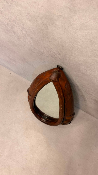 Schweizer Leder Pferdekummet Wandspiegel aus dem 20. Jh.