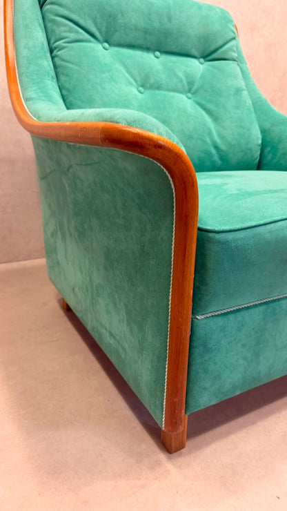 Vintage Sessel grün mit Holzrahmen – Retro Ohrensessel
