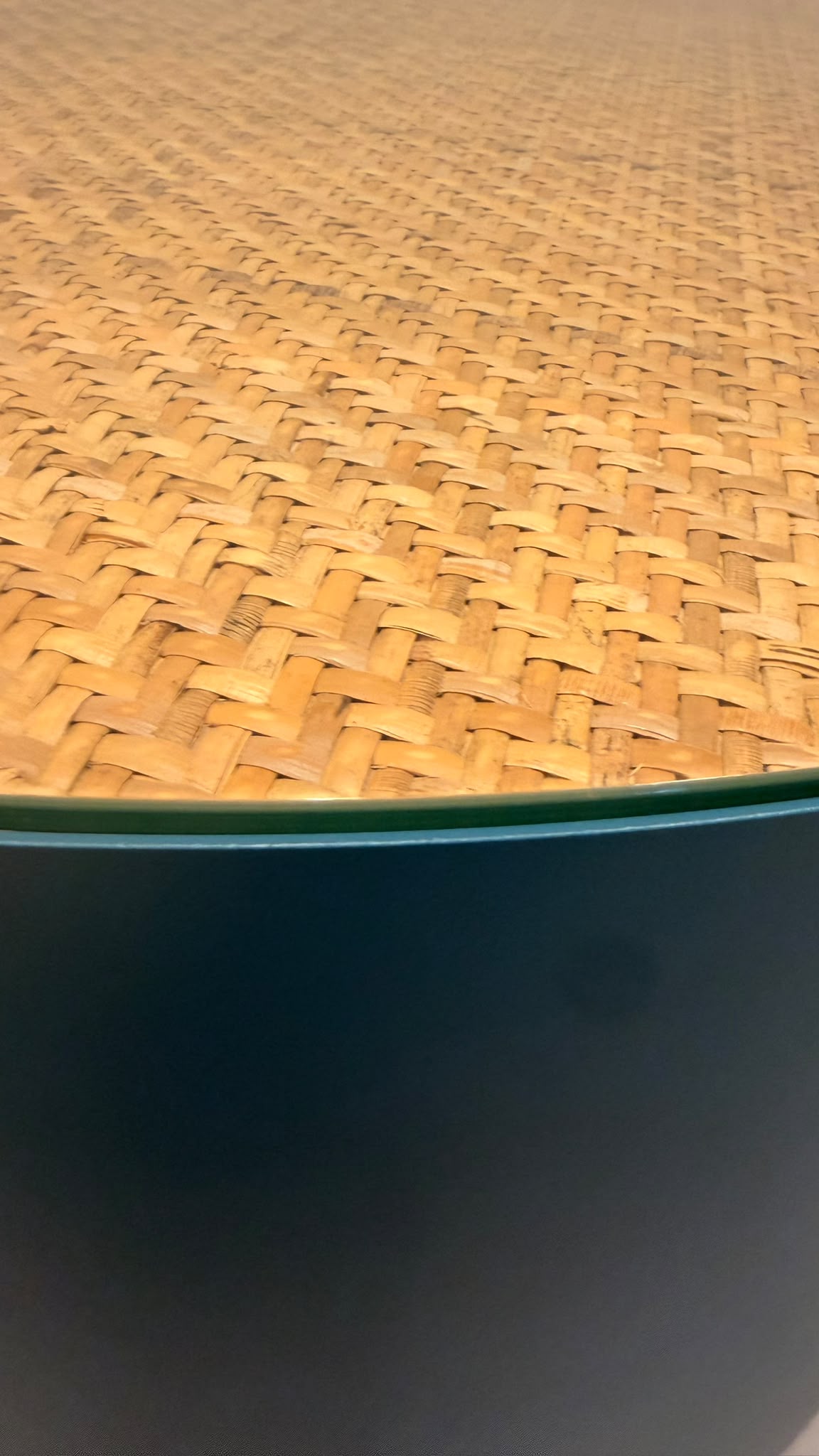 La Redoute Intérieurs Couchtisch RIMEL Petrol-Blau & Rattan