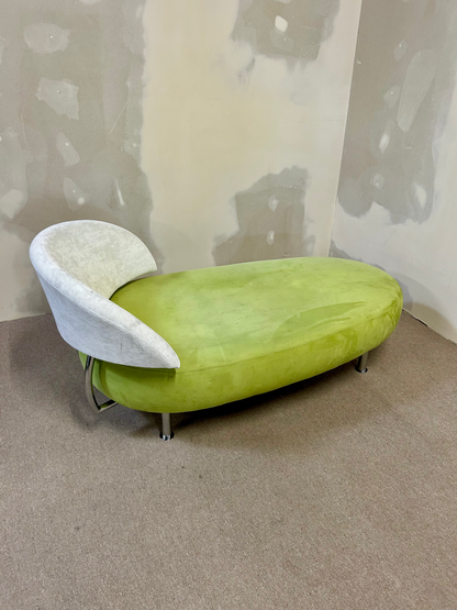 Grünes Vintage Sofa / Recamiere mit Chromfüssen, liege