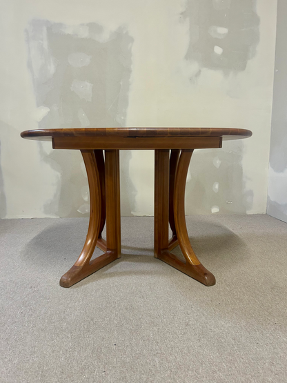 Ovaler ausziehbarer Varde Esstisch Teakholz Mid-Century