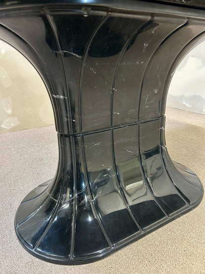 Italienischer Esstisch aus Kunststein Nero-Marquina-Finish