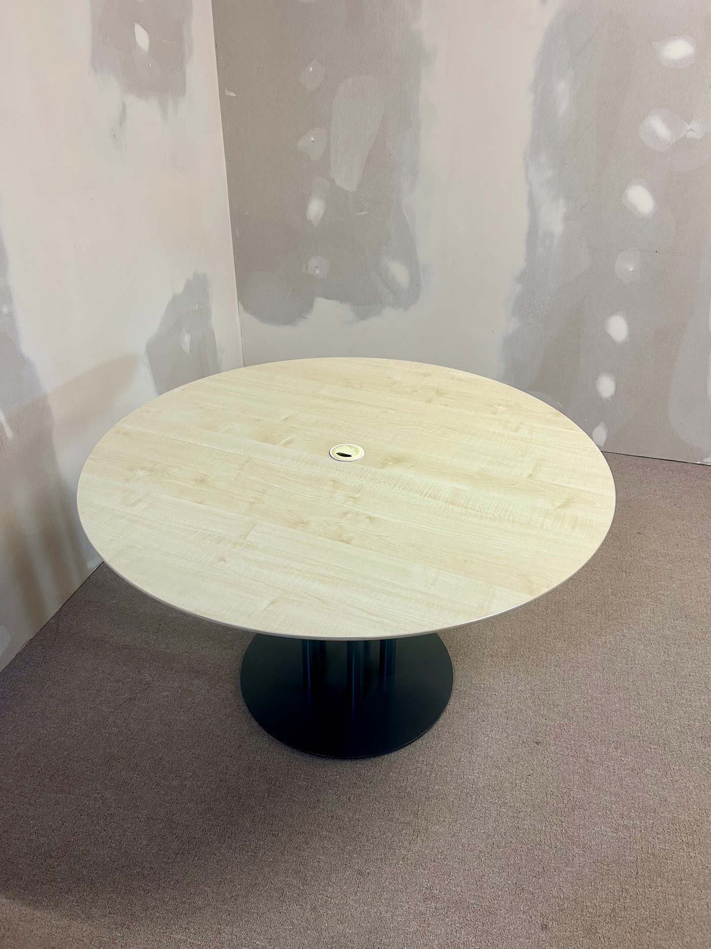 Grosser runder Esstisch / Büro tisch