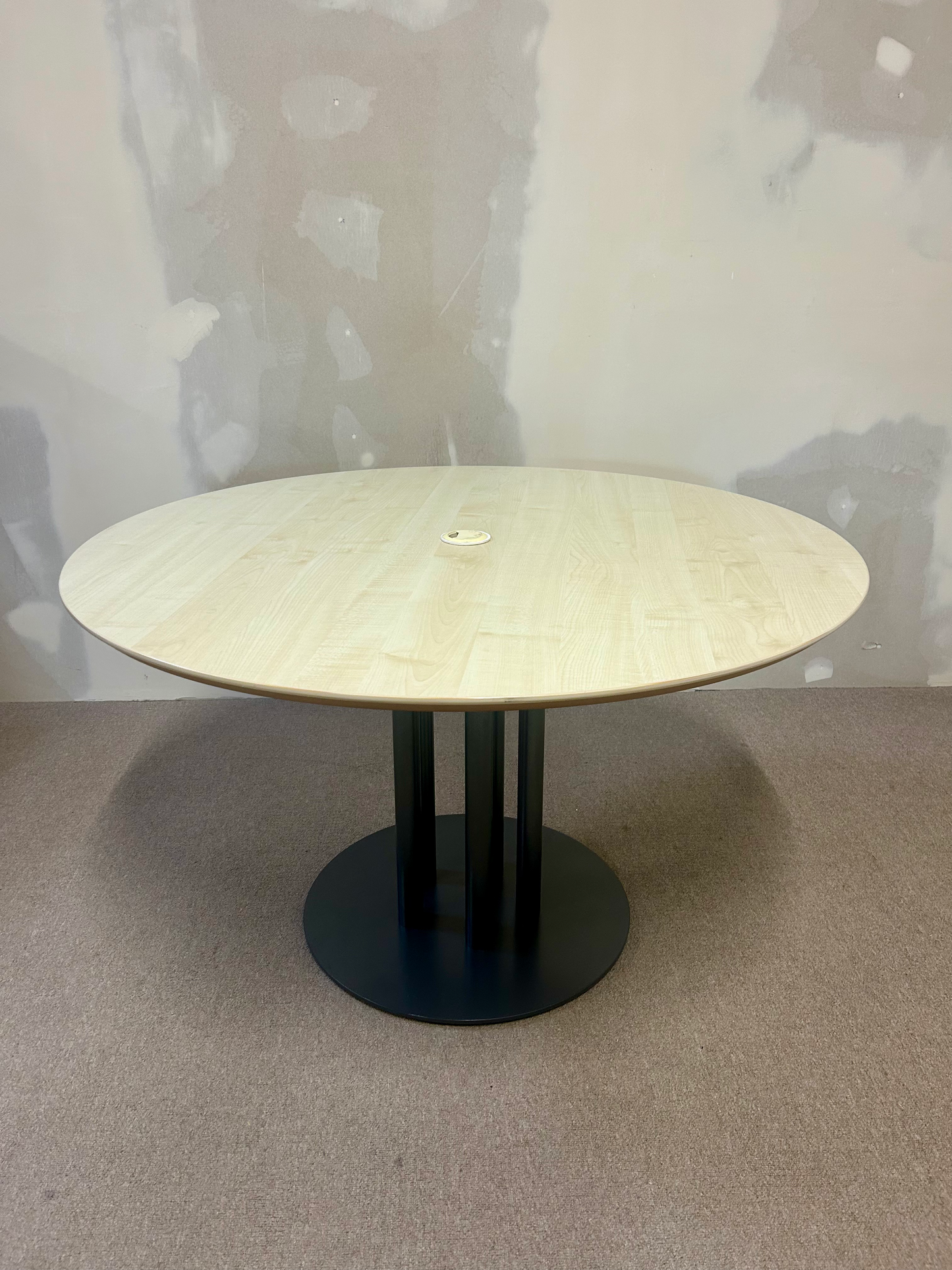 Grosser runder Esstisch / Büro tisch